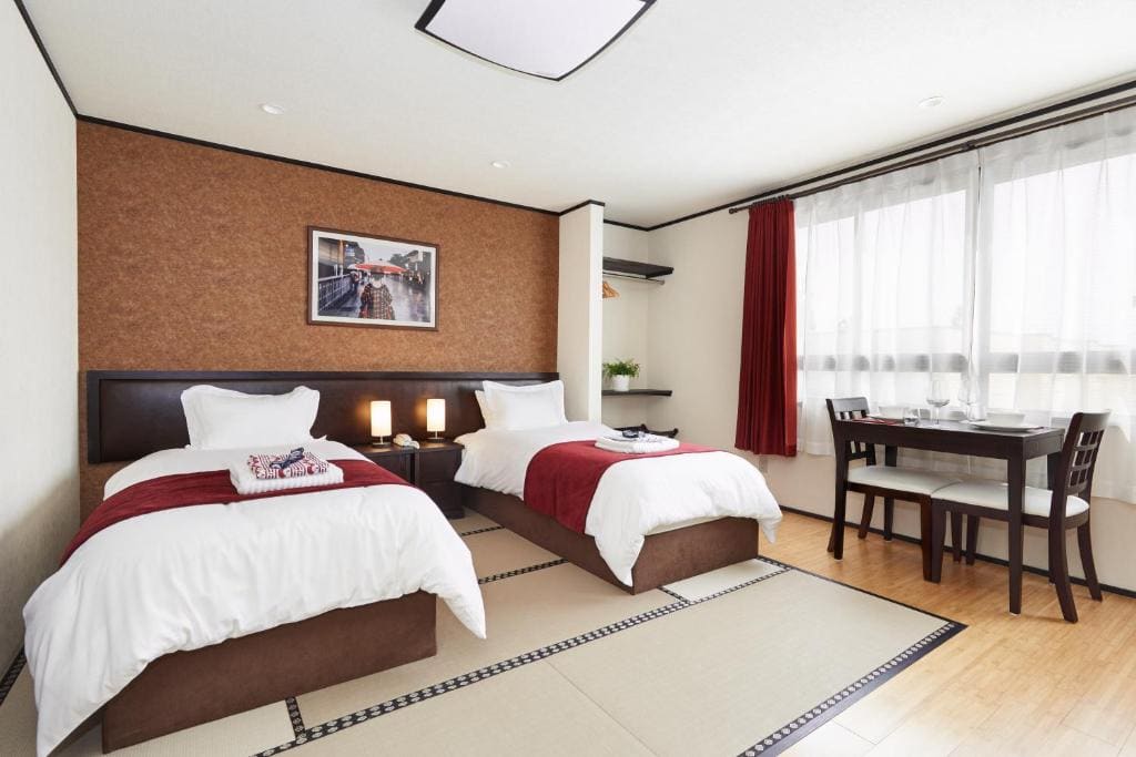 The Address Akakura - View 3
