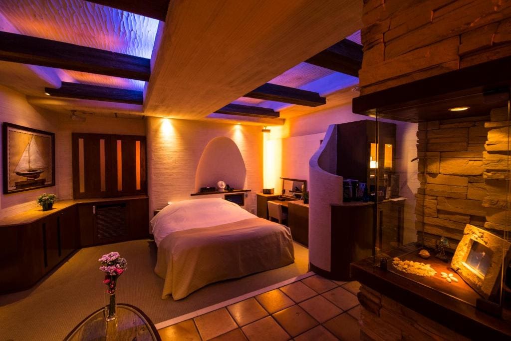 WATER HOTEL Cy - View 2