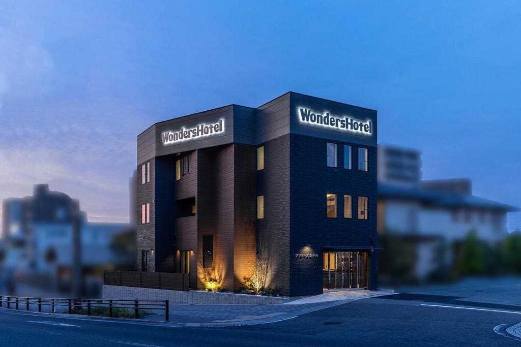 Wonders Hotel - Main view