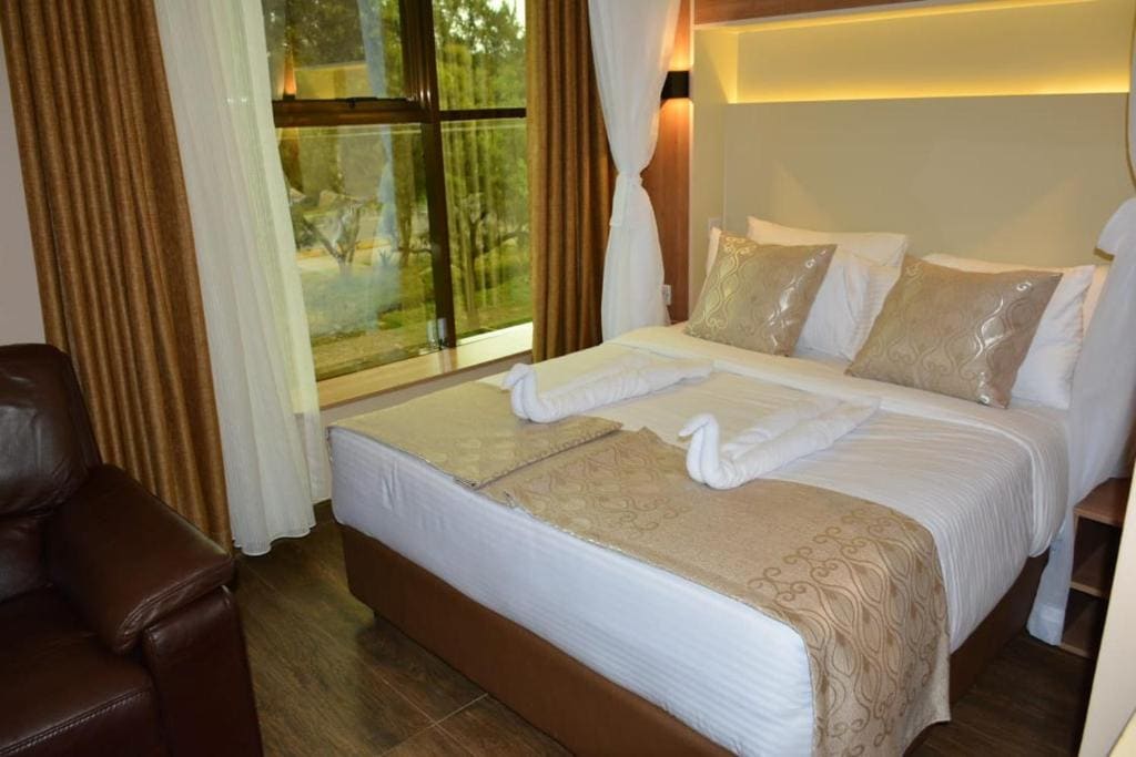 Hylise Hotel - View 2