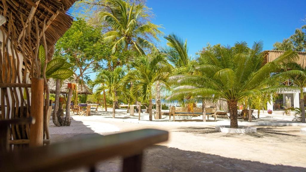 The Mida Creek Hotel - Main view