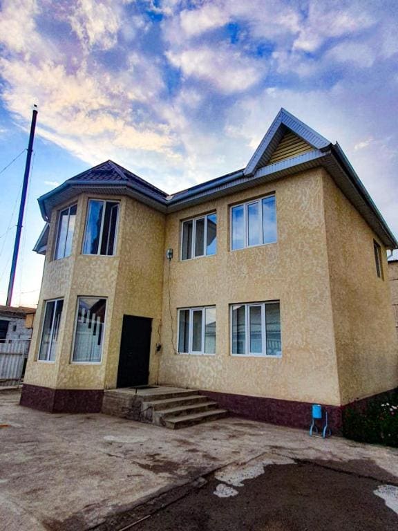 Nomad Guest House - Main view
