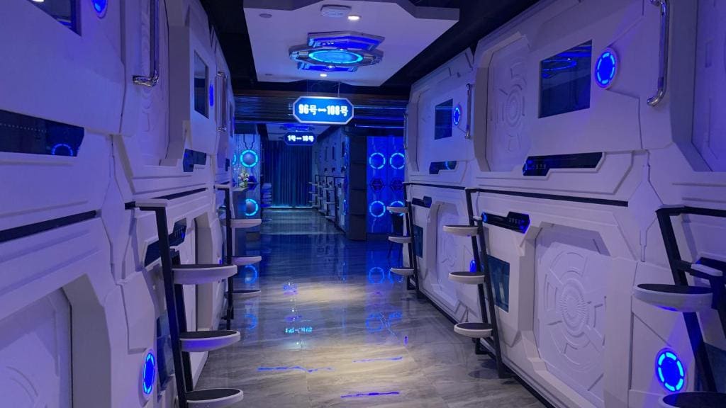 Jianpuke Space Capsule Backpacker Hostel - View 4