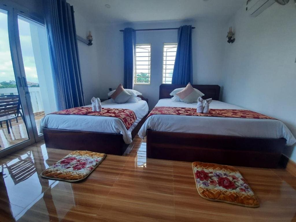 Realkhom Villa - Main view