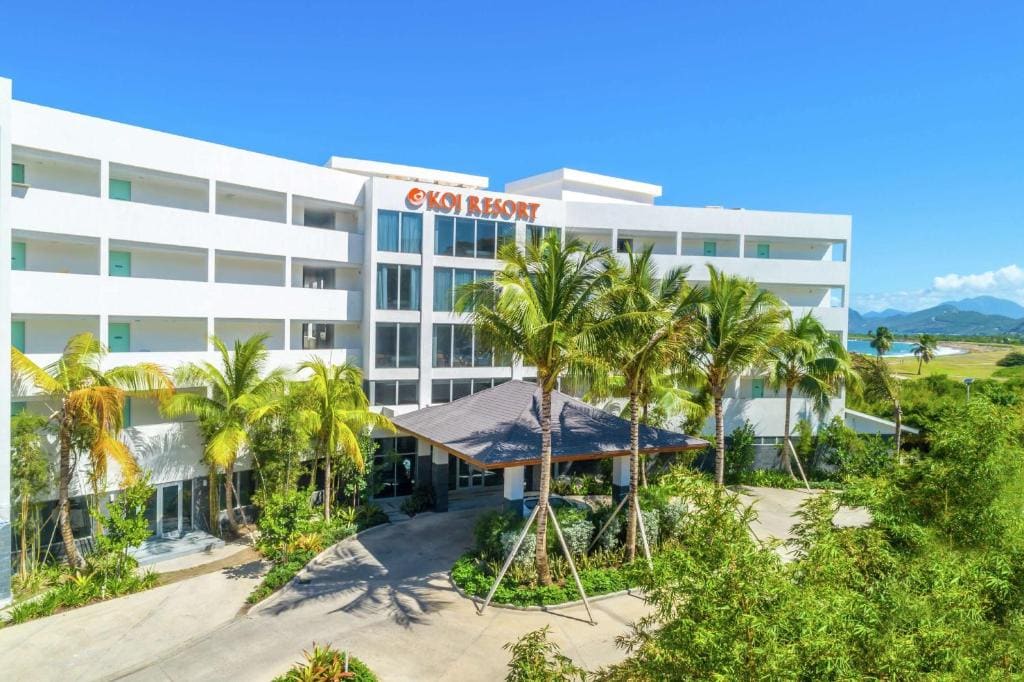 Koi Resort Saint Kitts, Curio Collection by Hilton - Main view