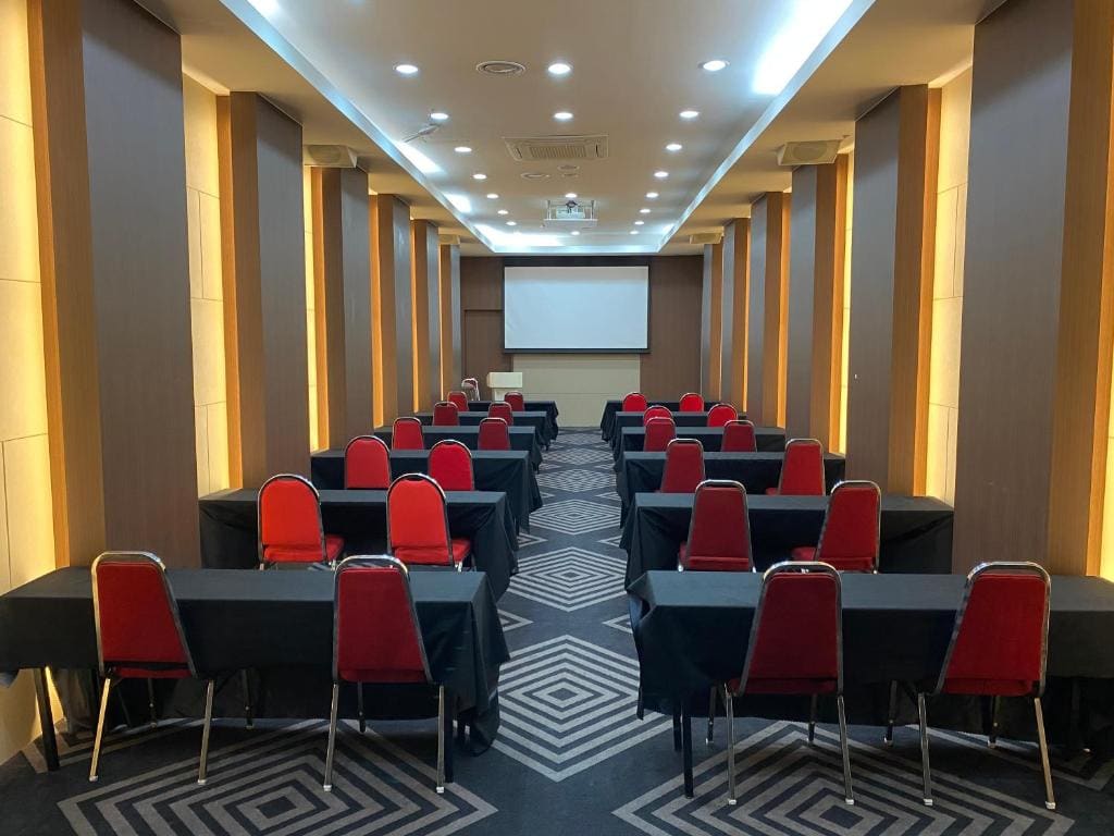 Crown Hotel Changwon - View 5