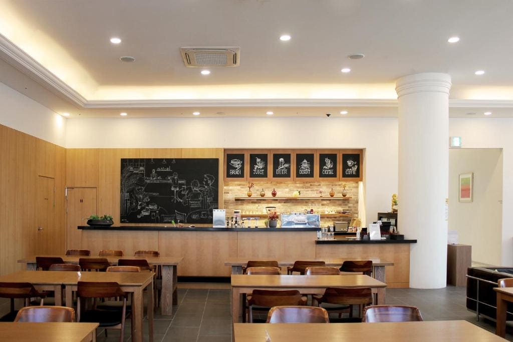 Crown Hotel Changwon - View 3