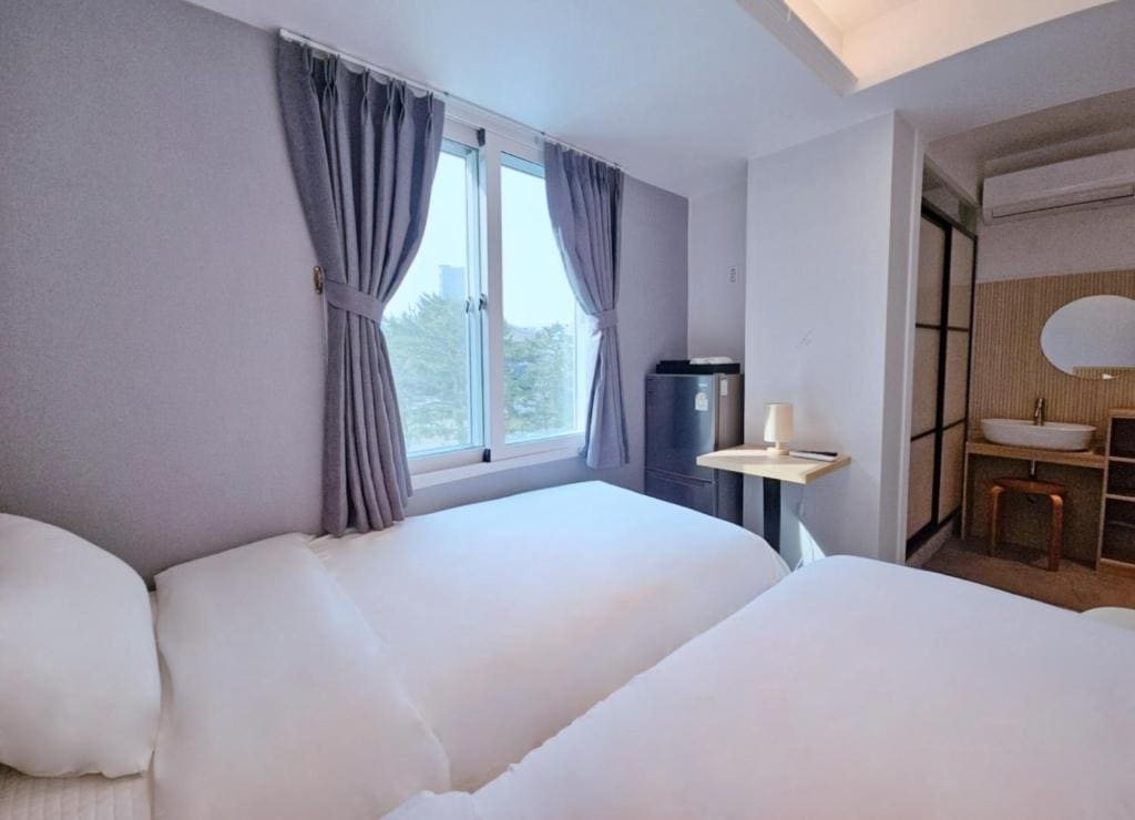 D Stay Hostel Dongdaemun - View 2