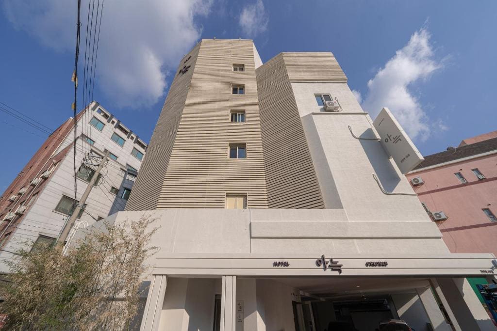 Anook Hotel Cheonan Station 1st - Main view