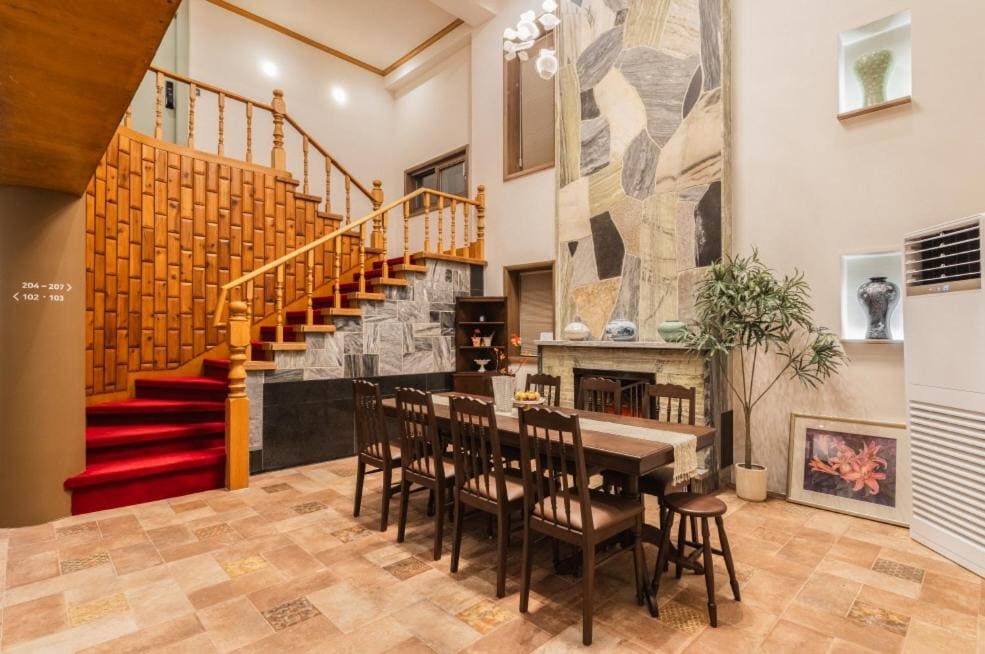 EXTAY Mansion Chungmuro - View 4