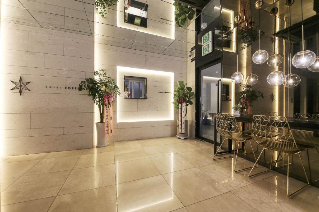 Forestar Hotel Sinchon - View 5