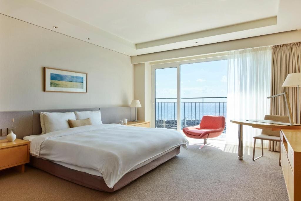 Haevichi Hotel & Resort Jeju - View 3
