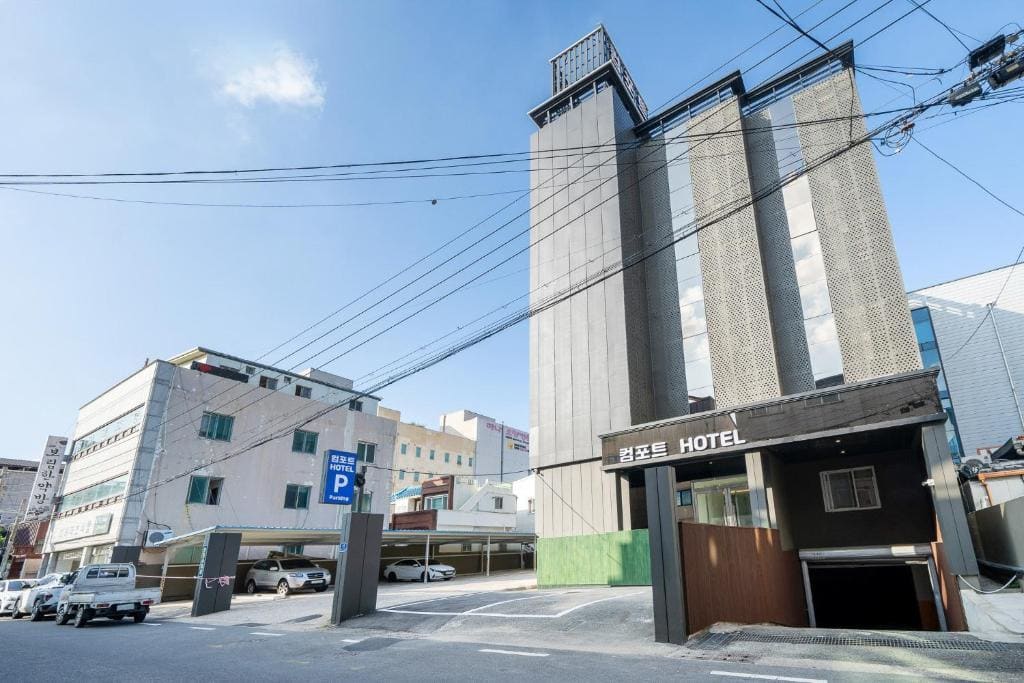 Comport Hotel - View 5