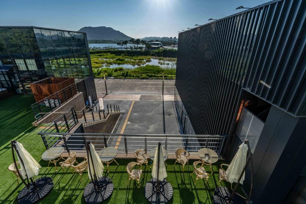 Lagobaum Hotel - View 3