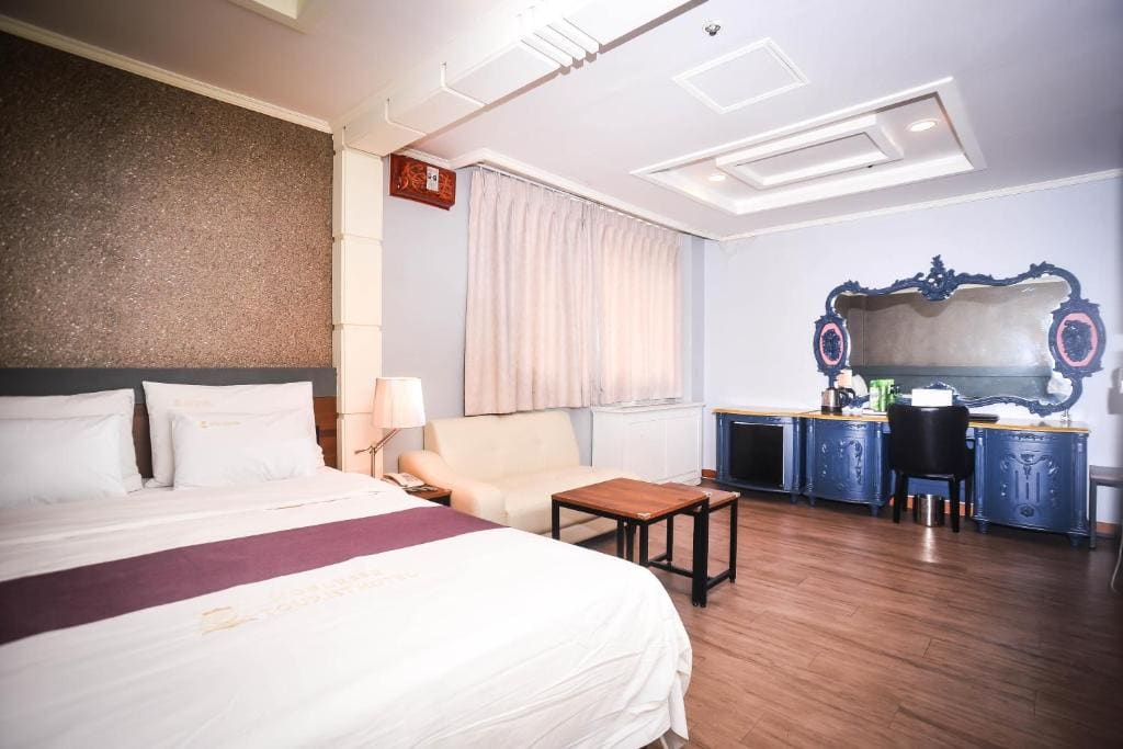 Hotel Noblesse - View 6