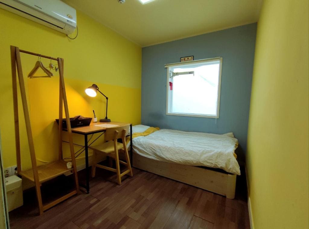 24 Guesthouse Sinchon Avenue - View 7
