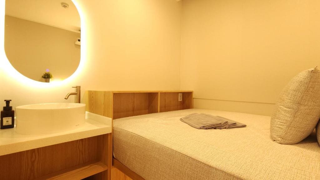 OYO Hostel Myeongdong 6 - View 5