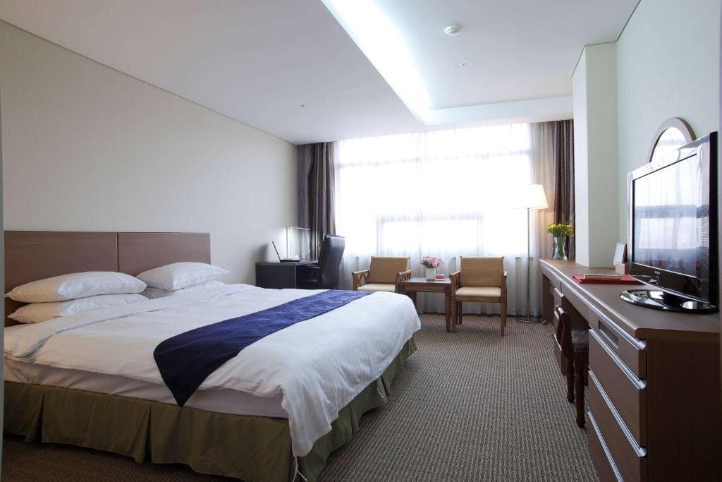 Ramada by Wyndham Dongtan - View 2