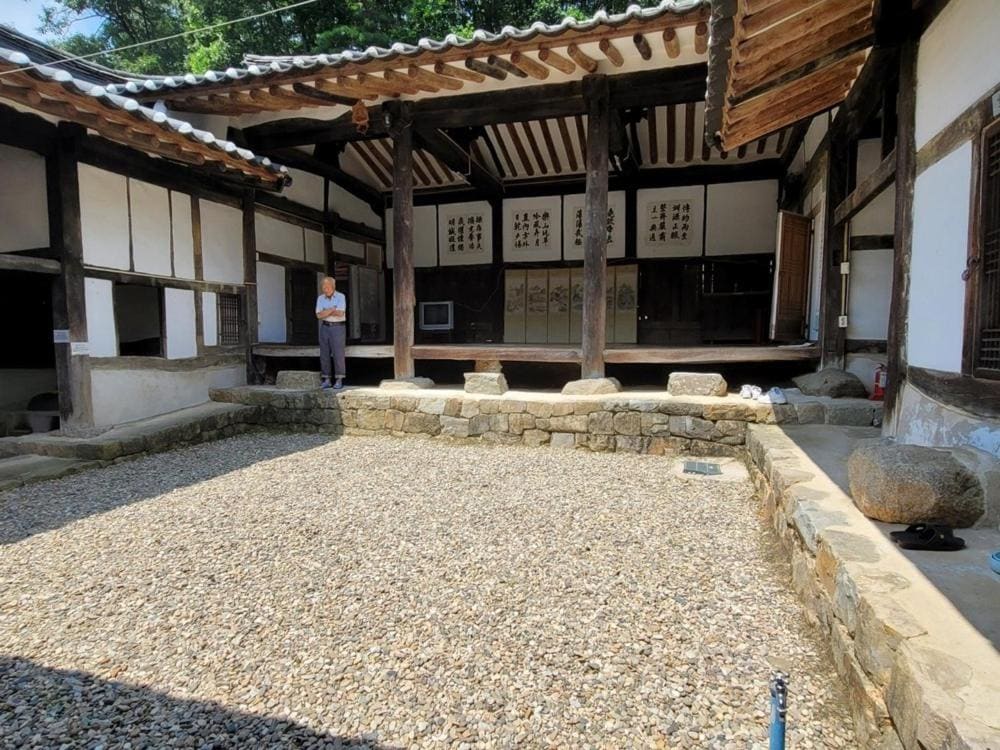 Sujoldang Hanok Guesthouse - View 3