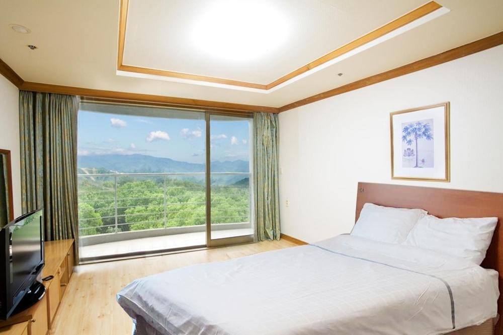Wellihilli Park Resort - View 7