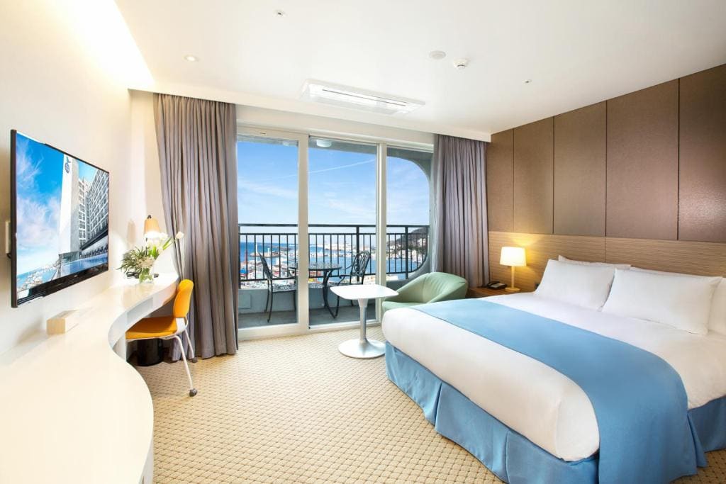 Hotel Whistlelark Jeju - View 2