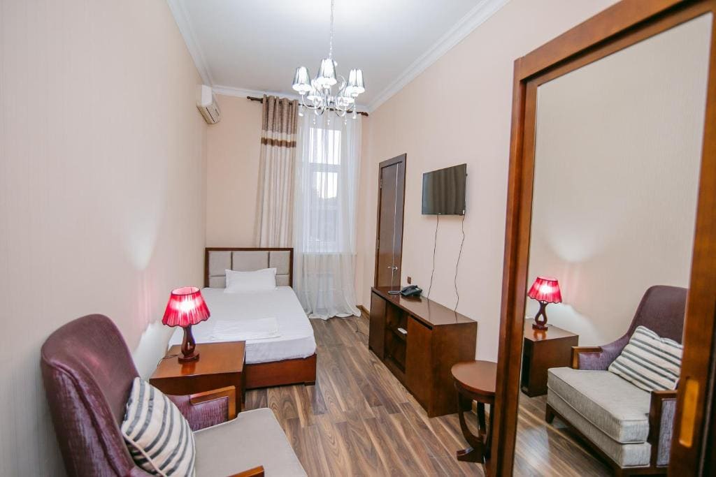 Hotel Inju - Main view