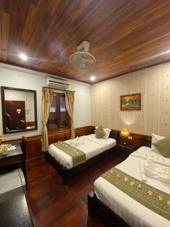 Golden Lotus Place Luang Prabang — Vue 4