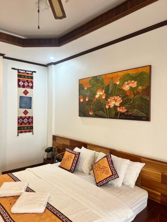 Queen Hotel - View 7