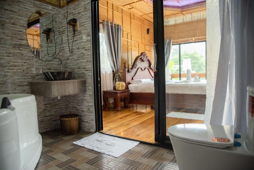 PhouPhet PhouKham Lodge - View 3