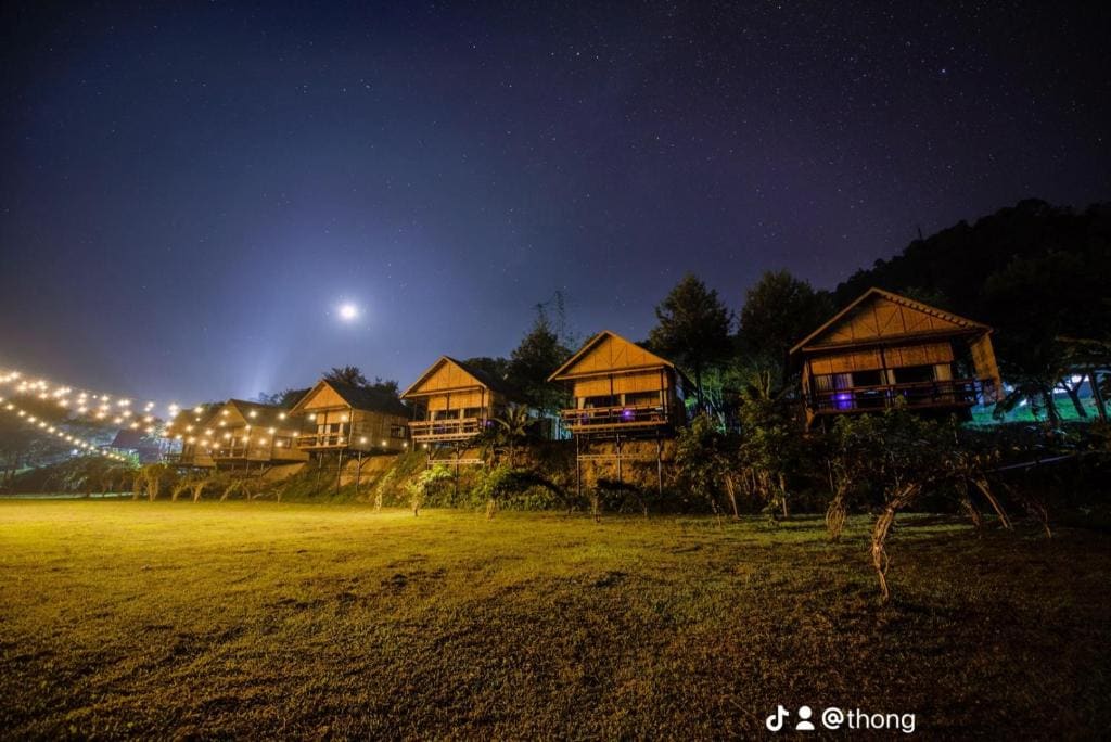 PhouPhet PhouKham Lodge - Main view