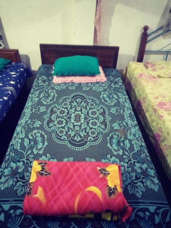 Rainbow Hostel - View 2