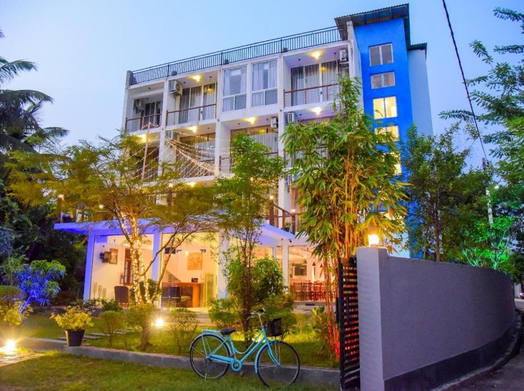 Bayfront - Main view