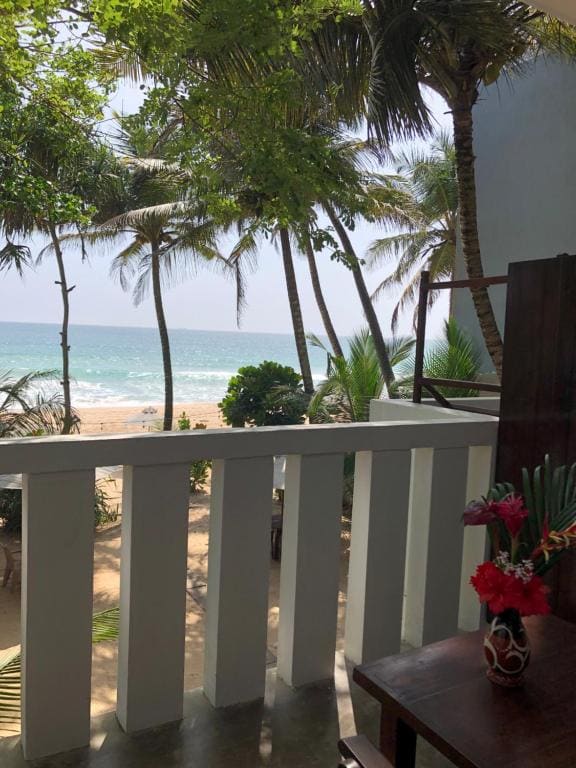 Beach House Habaraduwa - View 2