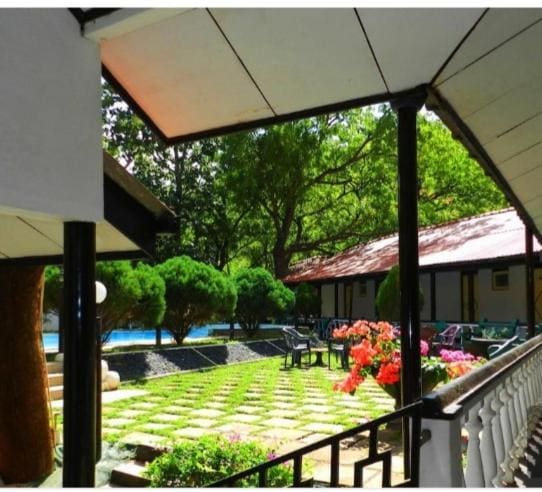Jayasinghe Holiday Resort — Ansicht 2