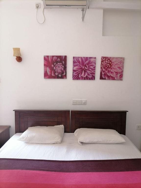 JJ Villa & Tours - View 2