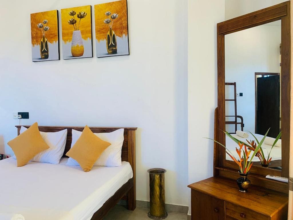 Kavin Beach Hotel Hikkaduwa - View 7