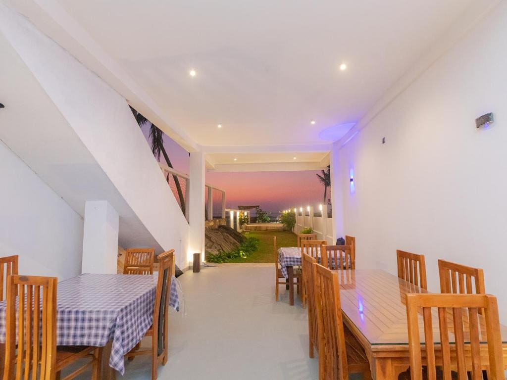 Kavin Beach Hotel Hikkaduwa - View 4