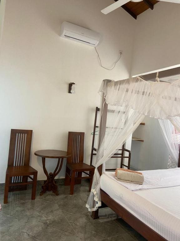 Mirissa Gold Rush Guest House - View 3
