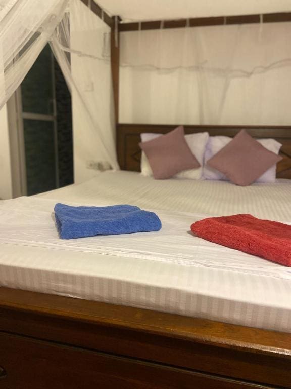 Mirissa Gold Rush Guest House - View 6