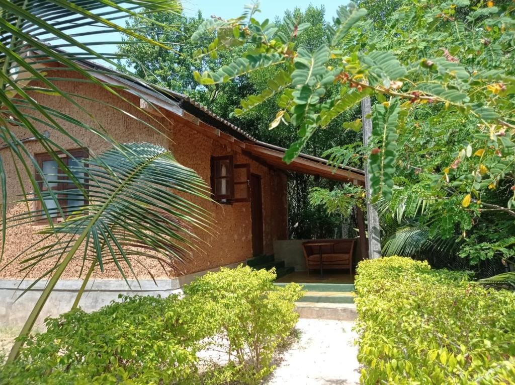 Ralapela Eco Resort - Main view