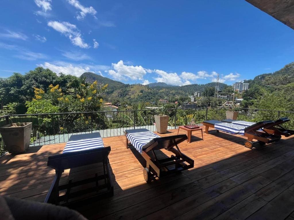 Ella Rawana Den Hotel - View 4