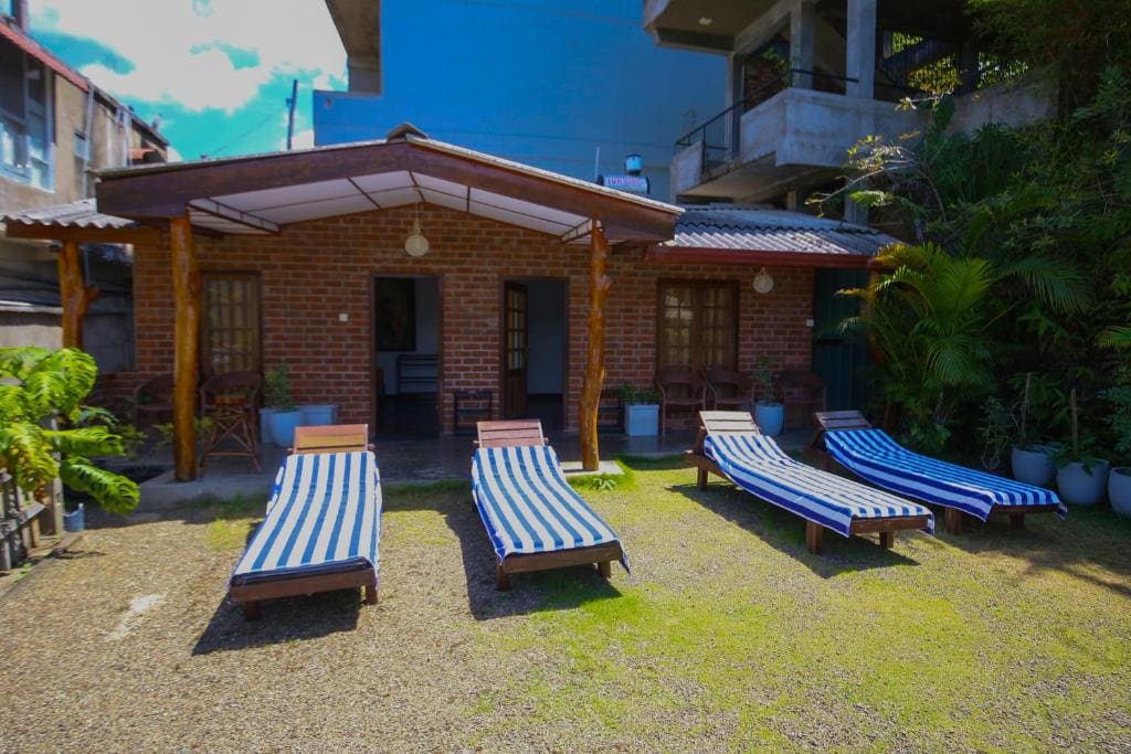 Ella Rawana Den Hotel - Main view