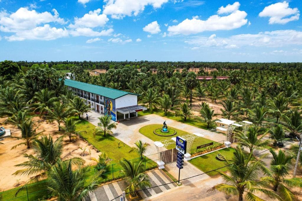 ReeCha Hotel Mullai - Main view