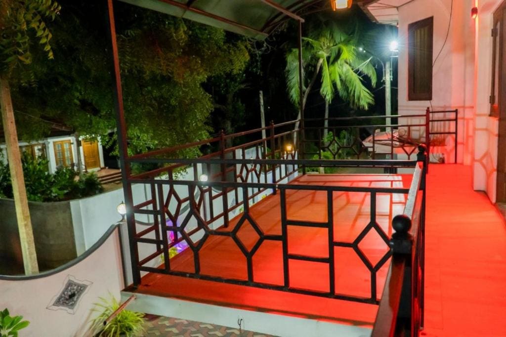 St Anne's Hotel & Restaurant - View 5