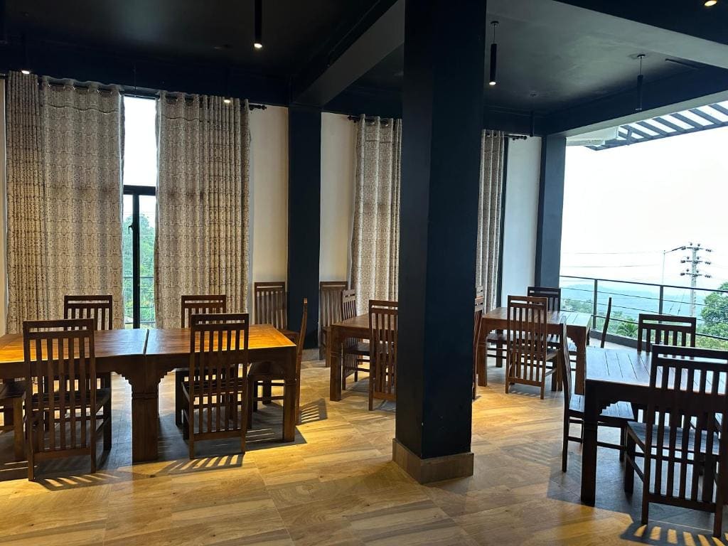 Green Garniya Hotel - View 3