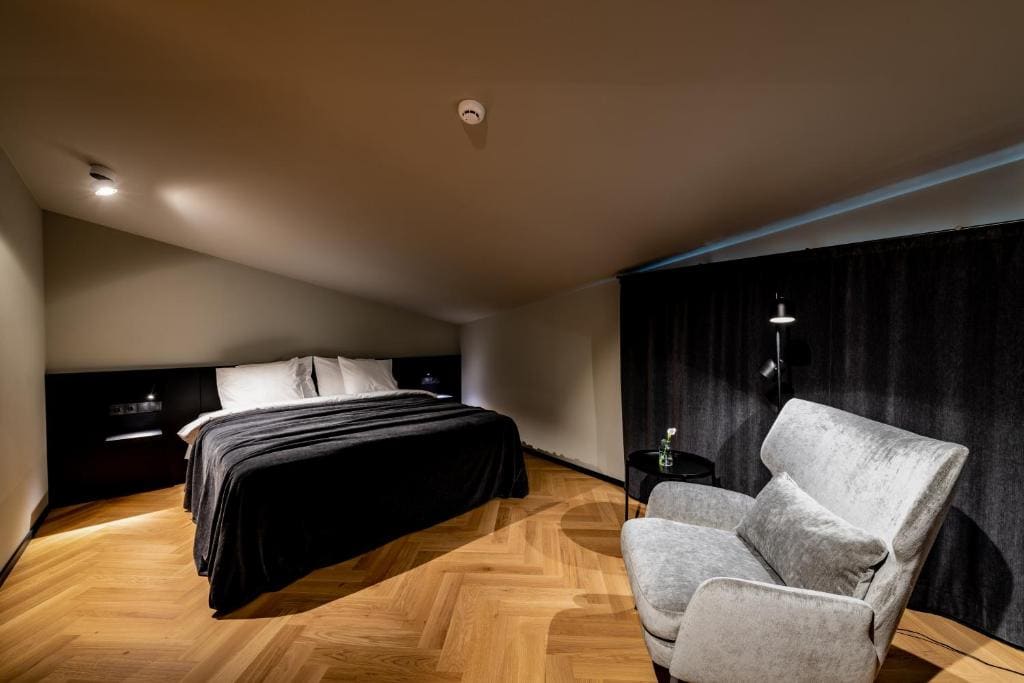 Maestro Design Hotel - View 2
