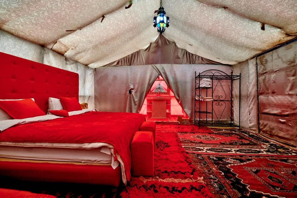 Golden Camel Desert Camp - Merzouga Luxury Camp - View 2