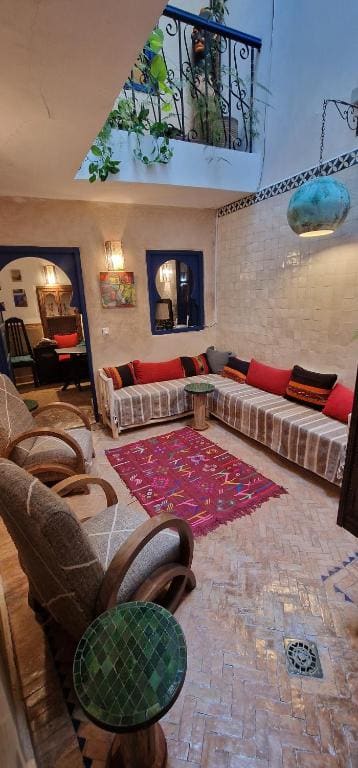 DAR DAREK FAMILY - View 6