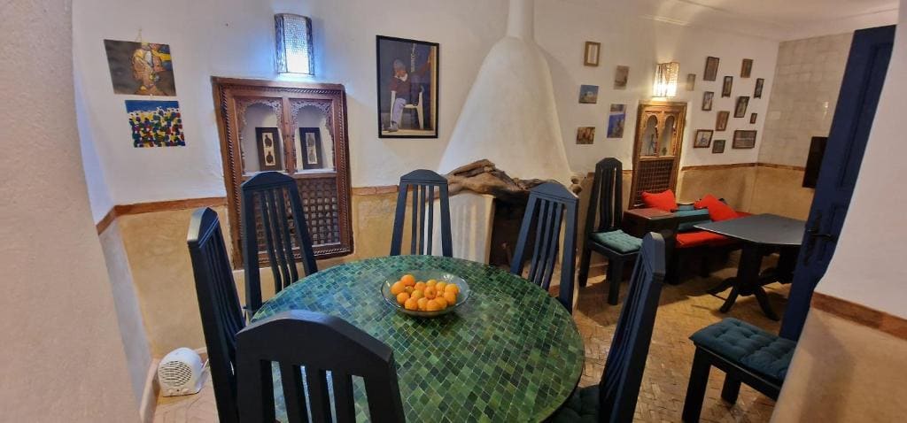 DAR DAREK FAMILY - View 3