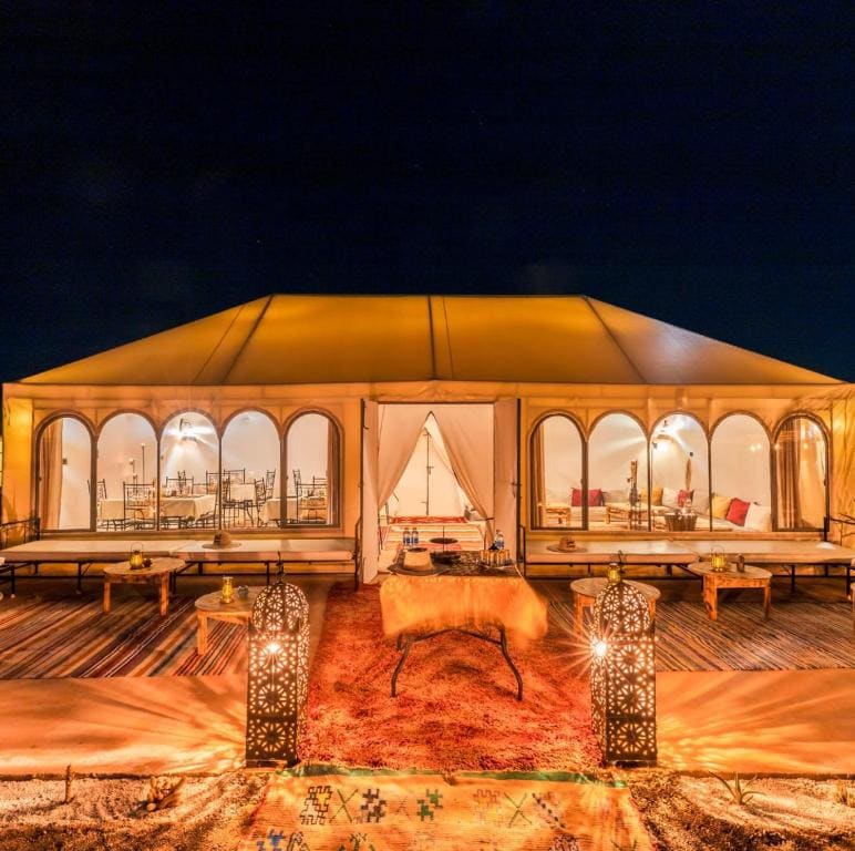 Desert camp camel & sandboarding - Main view